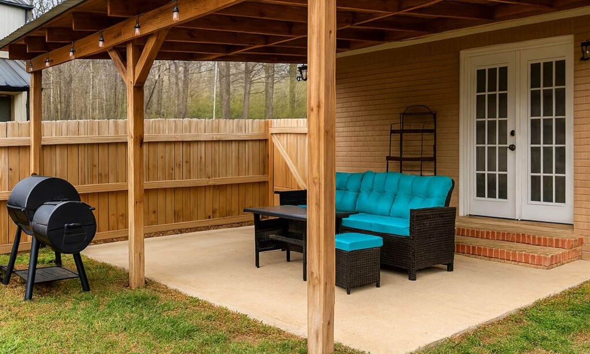 Belle Mina House | Charming country stay with fenced yard & modern comfort