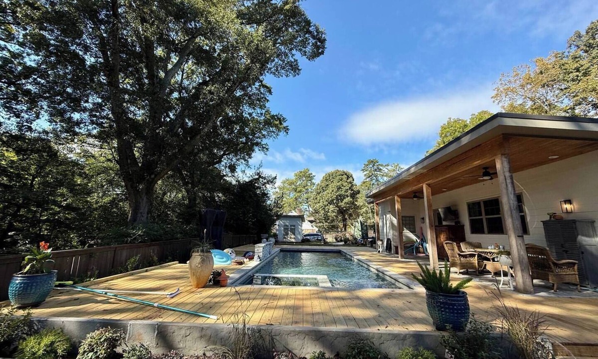 East Lake Villa | Charming guesthouse in Atlanta near East Lake Golf Course w/hottub & pool