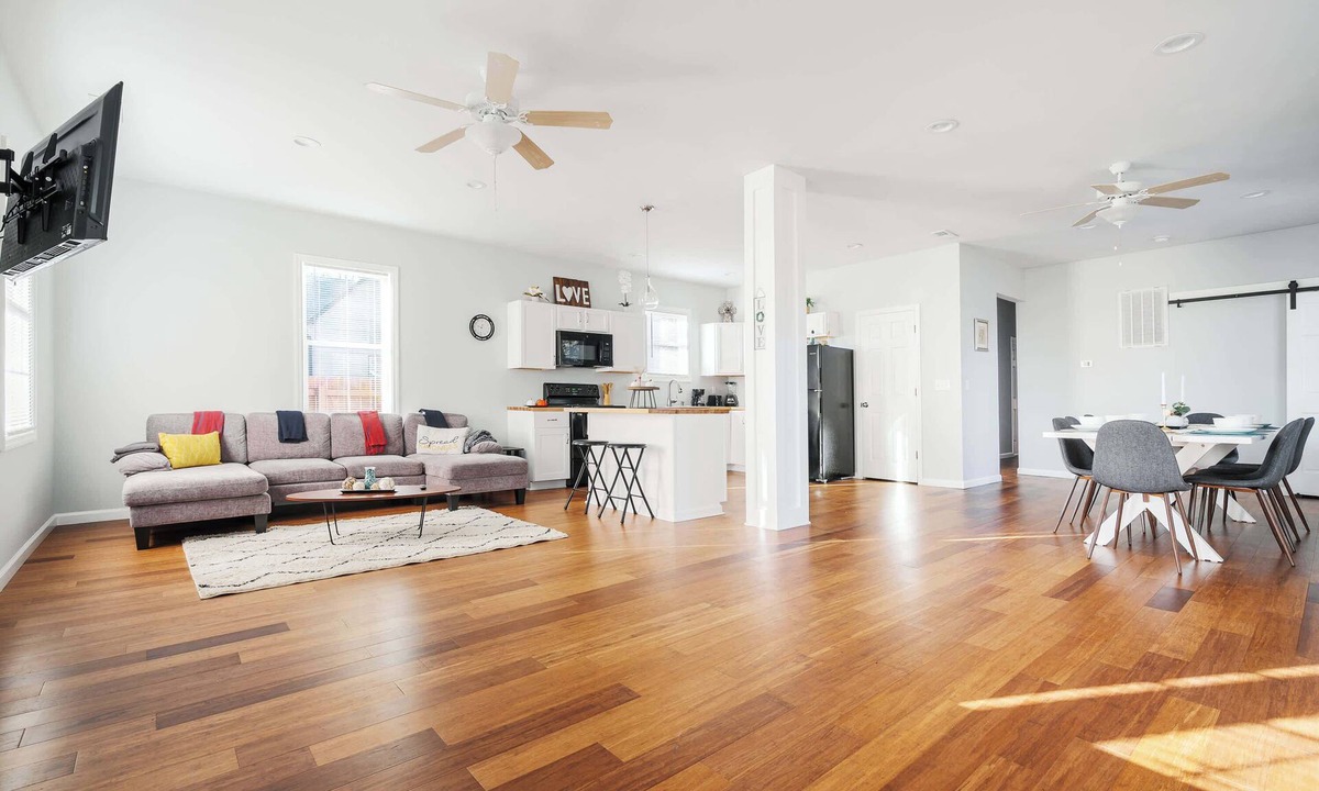 Indianapolis House | Charming home with fire pit near downtown