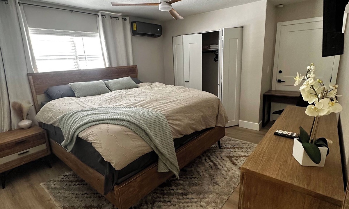 Port Orange Apartment | Charming poolside apartment in Port Orange