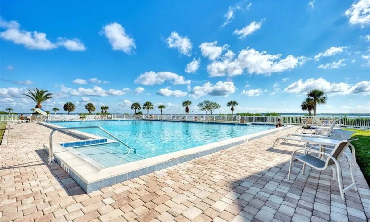 El Jobean Condo | Charming Waterfront Resort Vacation