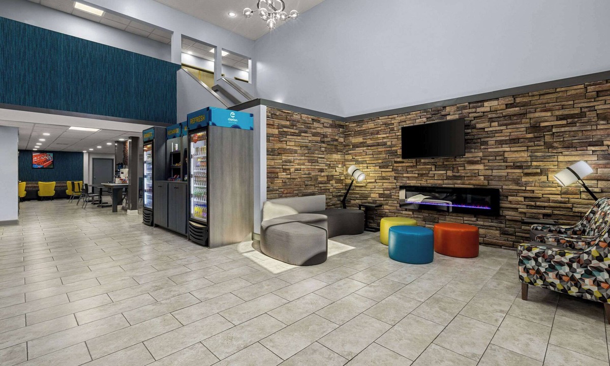 Flemington Hotel | Clarion Pointe Hinesville near Fort Stewart