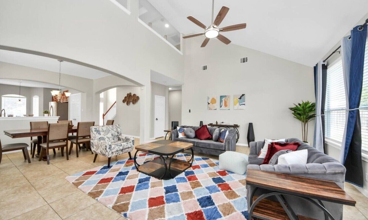 Cypress House | Clean, Comfortable and Perfect for Families