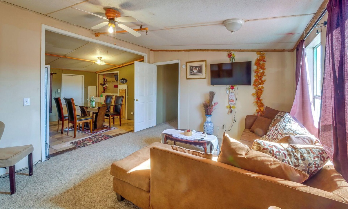 Fort Valley Apartment | Close to Festivals & Rodeos! Fort Valley Apt
