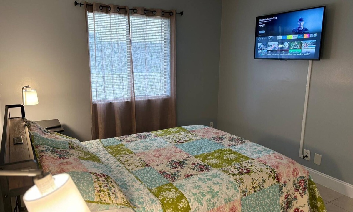 West Palm Beach Apartment | Coastal Breeze -2-bedroom apartment , in fabulous West Palm Beach