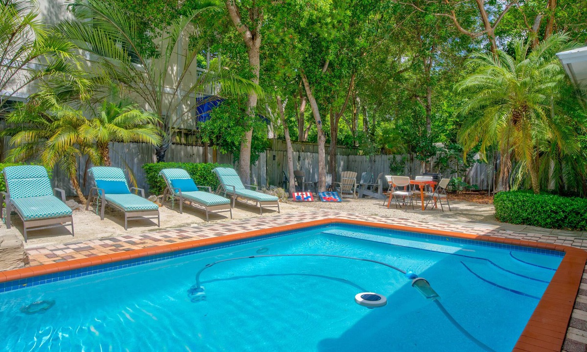 Key Largo House | Coastal house in the Florida Keys with pool in a private area.
