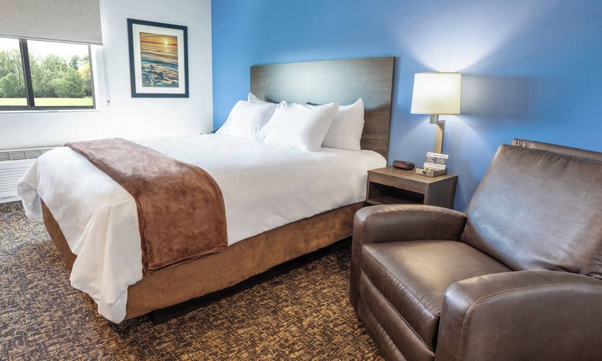 Augusta Hotel | Comfortable Dog-Friendly Unit Near Augusta Mall Dining & Shopping Spots