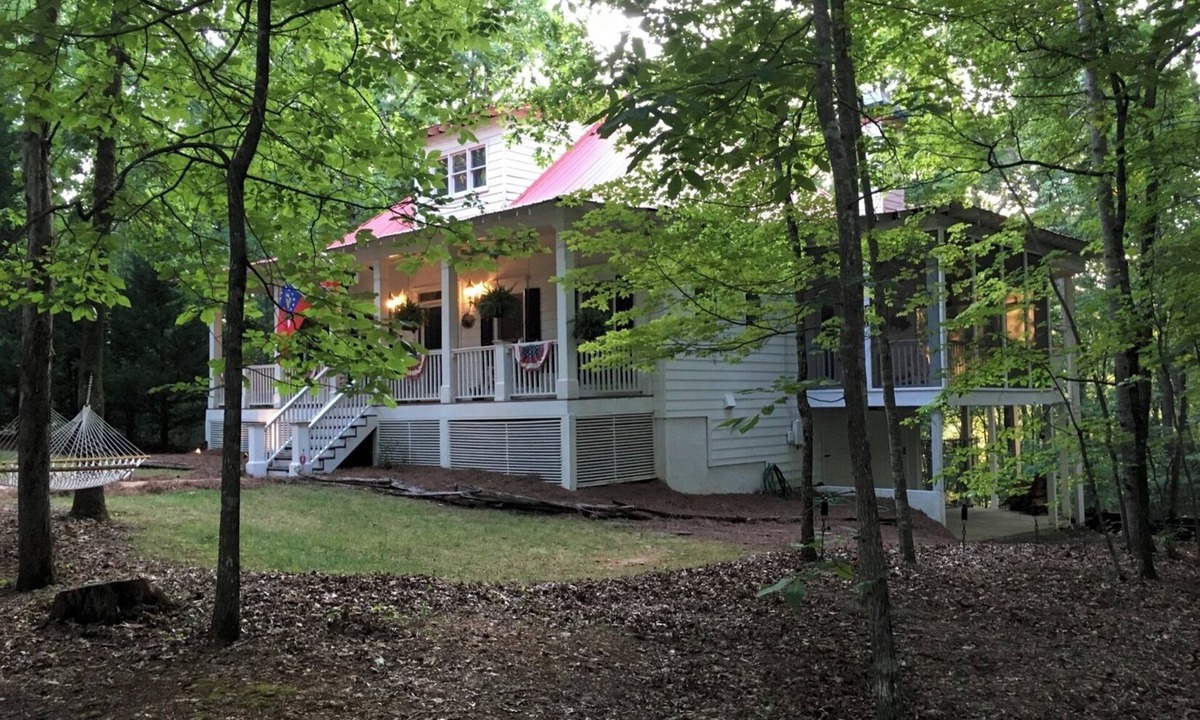 Wiley House | Comfortable Mountain Home with Access to Private Dock on Lake Burton