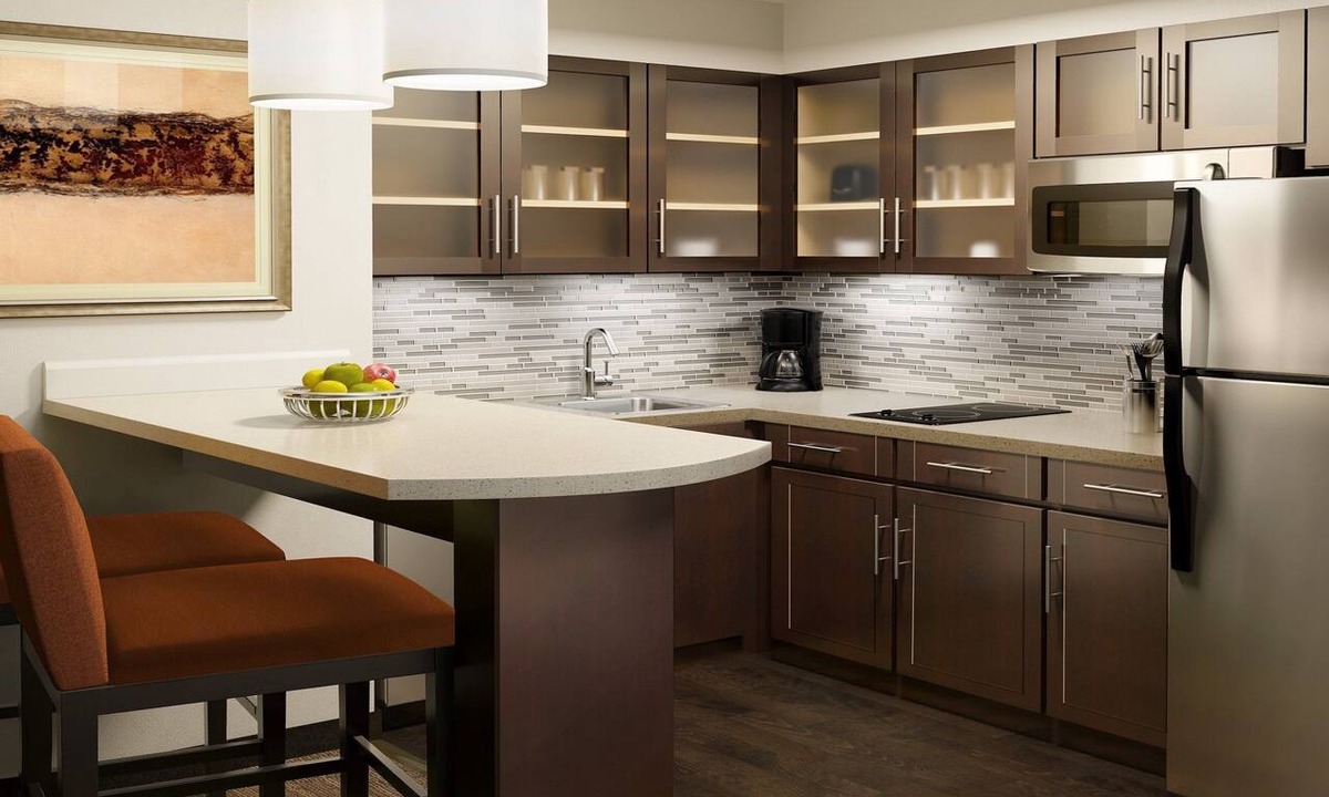 Rossford Apartment | Comfortable Studio Suite in Rossford | Shared Indoor Pool + FREE Breakfast!