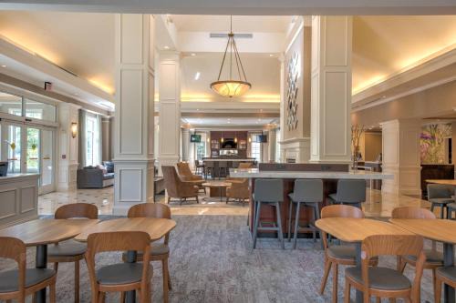 Chapel Hill Hotel | Courtyard Chapel Hill