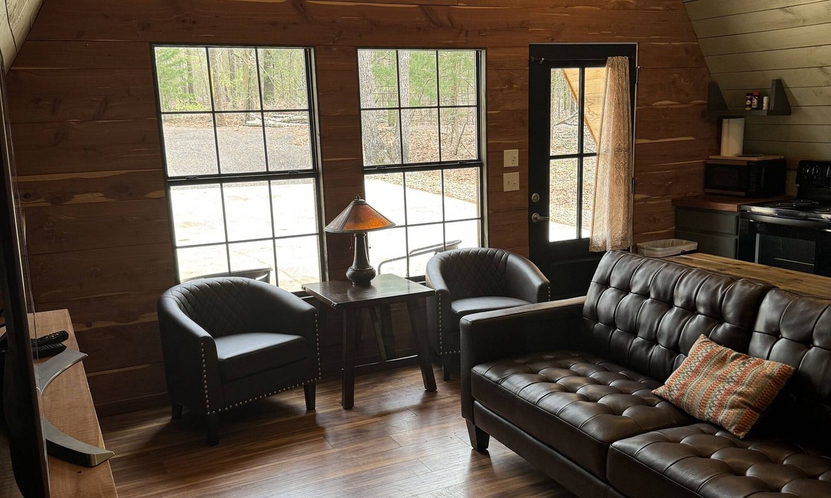 Lindale Cabin | Coyote Creek A-Frame Cabin w/ fire pit and nature trail.