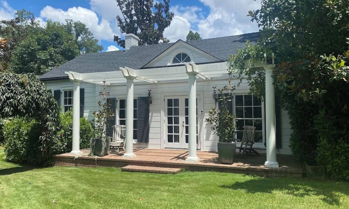 LaGrange Cottage | Cozy 1-bedroom cottage with fitness equipment and AC in charming LaGrange