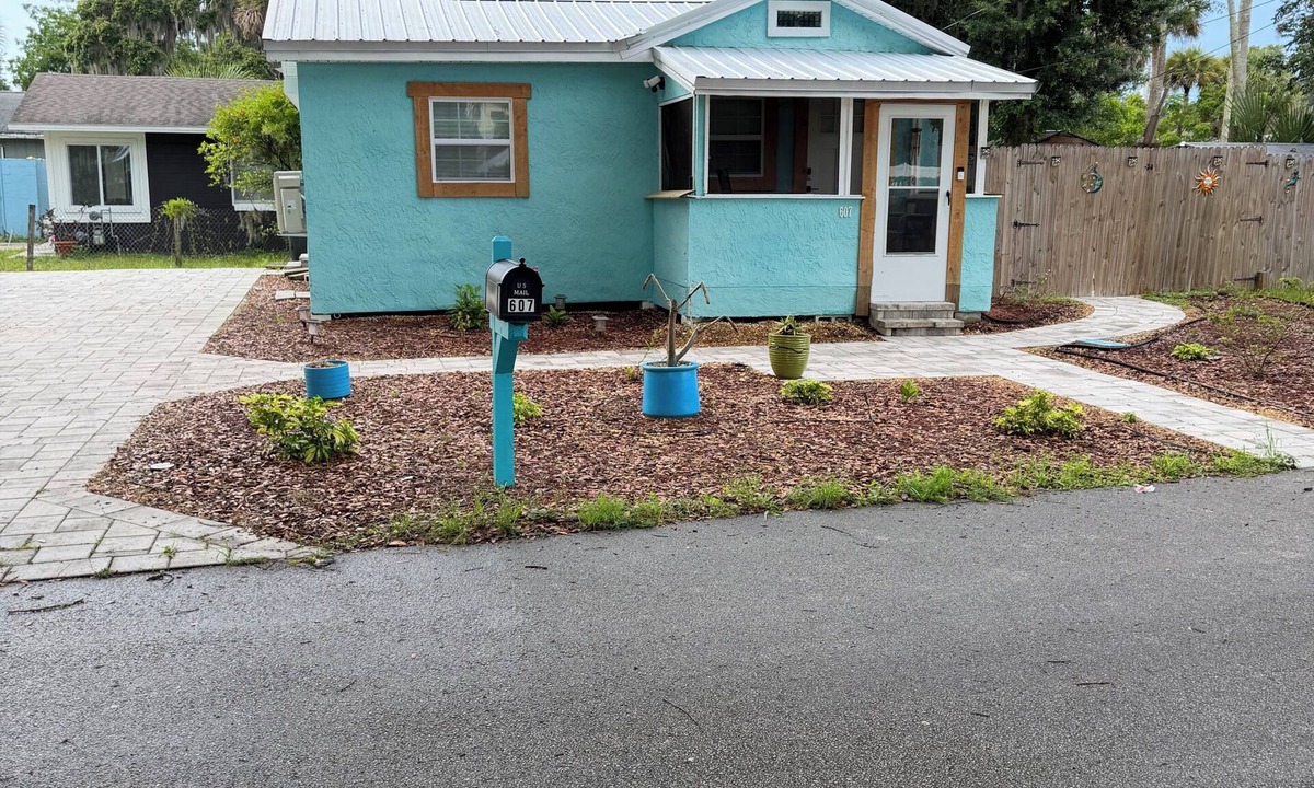 New Smyrna Beach Cottage | Cozy 1-bedroom cottage in peaceful New Smyrna Beach, restful, can sleep 4
