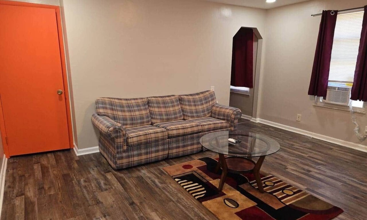 Roselawn Finance Apartment | Cozy 1BR in Pleasant Ridge