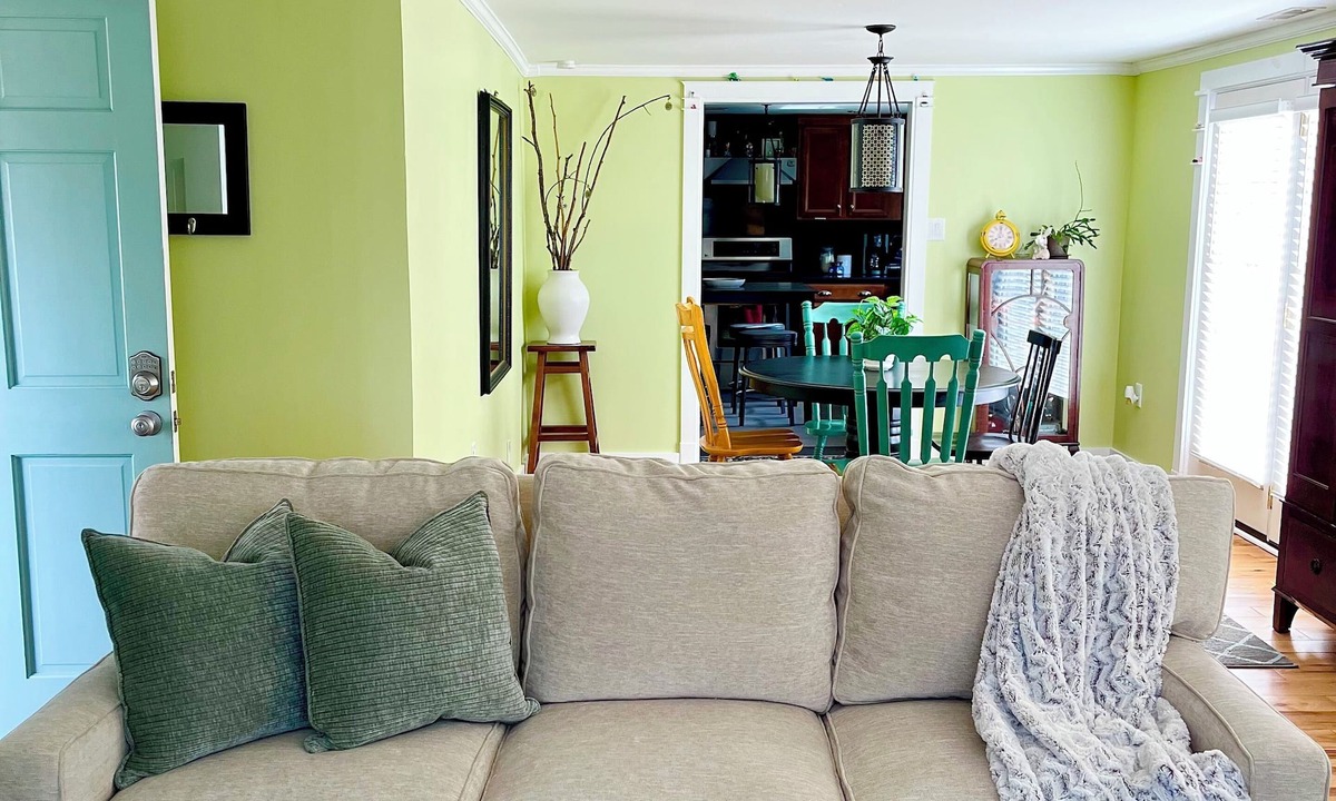 Lookout Valley Neighborhood Association House | Cozy 3-bedroom, 1 bath Cottage with scenic Mtn. views in Chattanooga