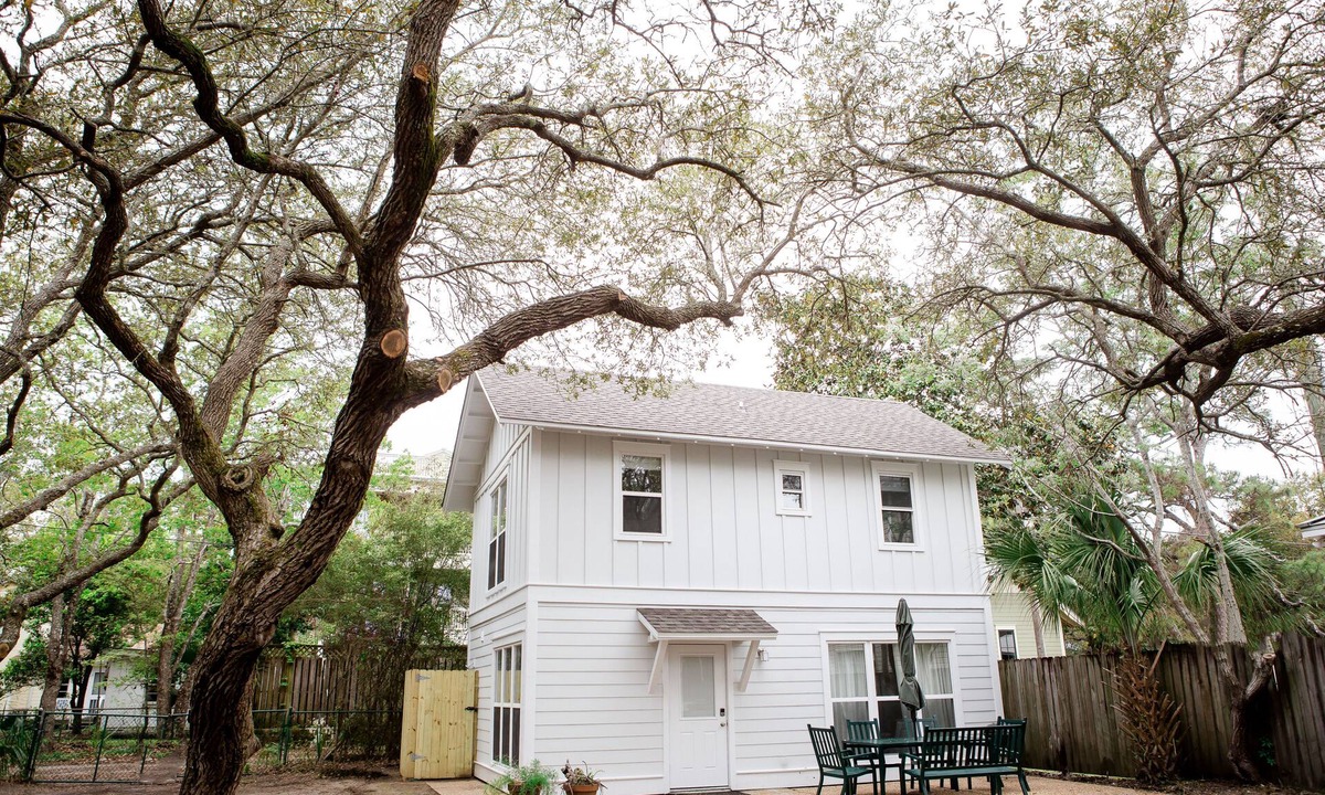Grayton Beach House | Cozy Grayton Beach Cottage