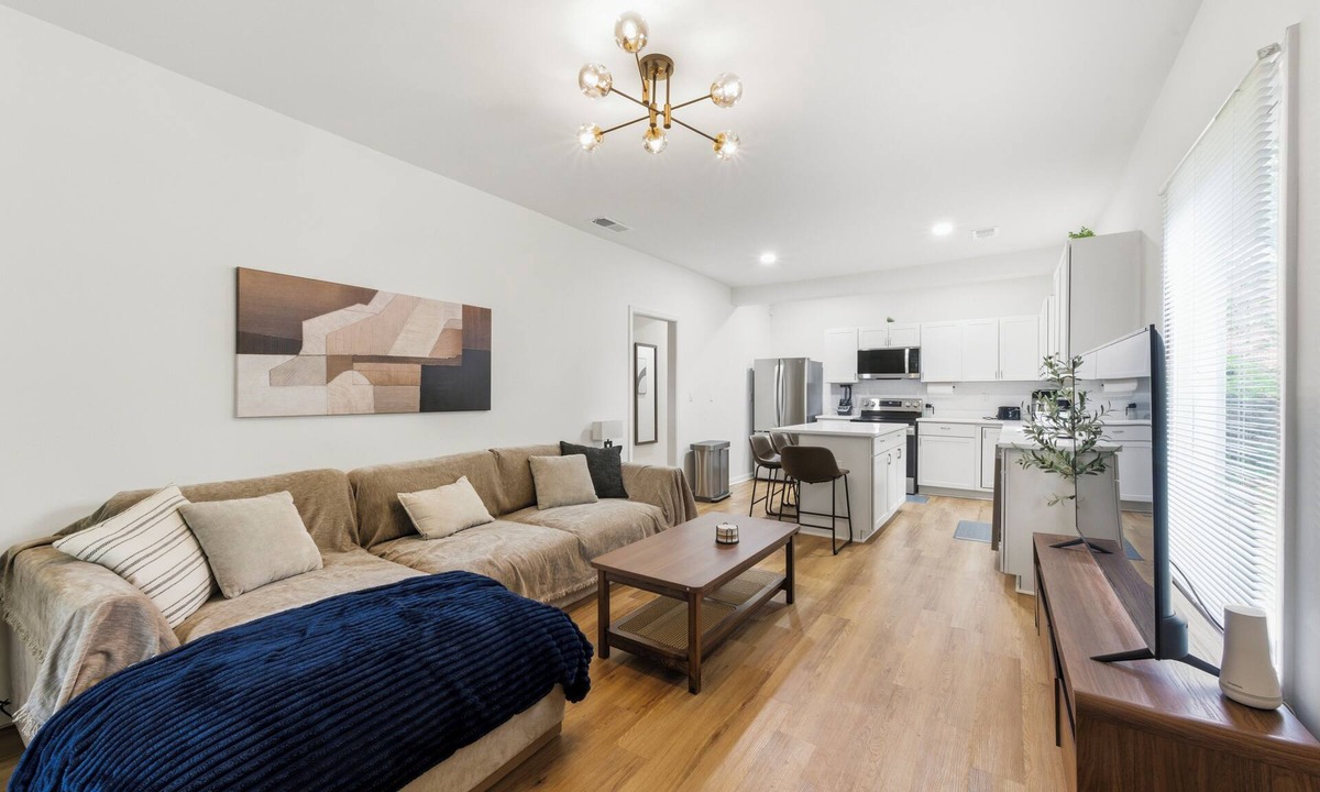 Hapeville House | Cozy Home in Walkable Town! 30-Day minimum stay
