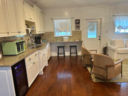 Alachua House | Cozy Luxury Cottage