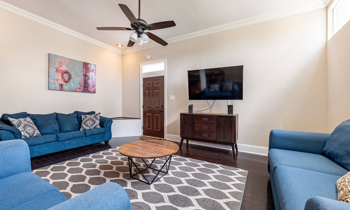 Milan Condo | Cozy New Orleans condo!