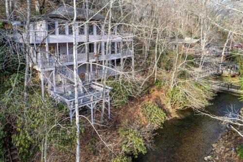 Otto House | Creekside Lodge