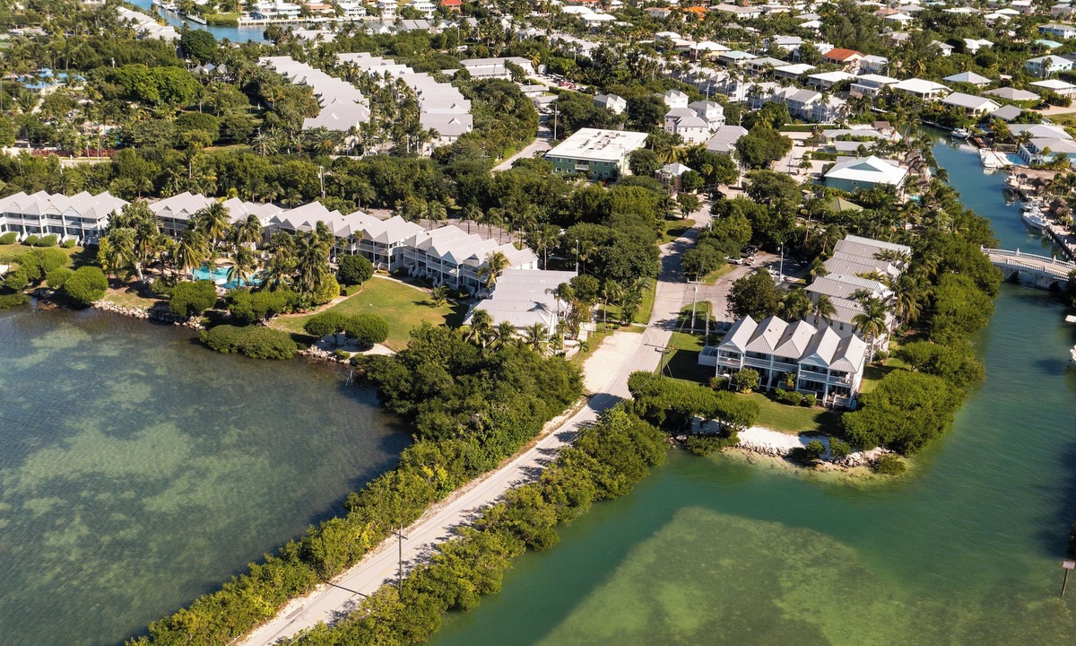 Marathon Villa | Crystal Waters - Kayaks, 2BR 2.5BA Coastal Villa