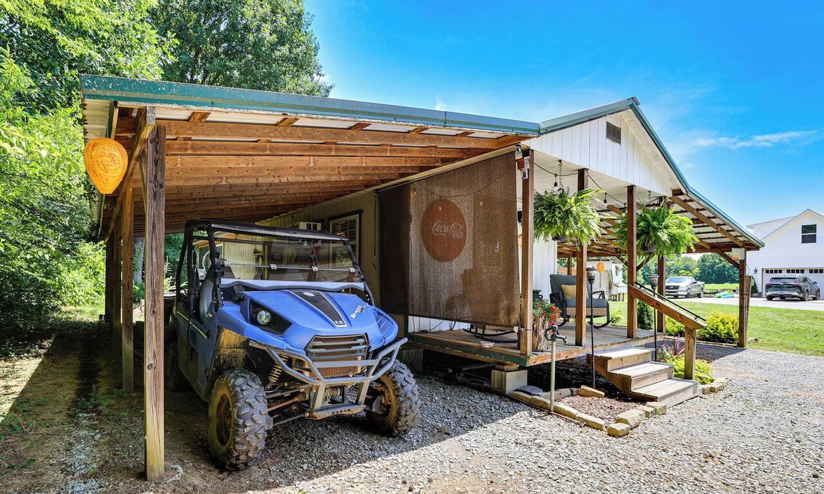 Dayton Cottage | Dayton Cabin on 42-acre Farm: Fish, Hike, Unwind!