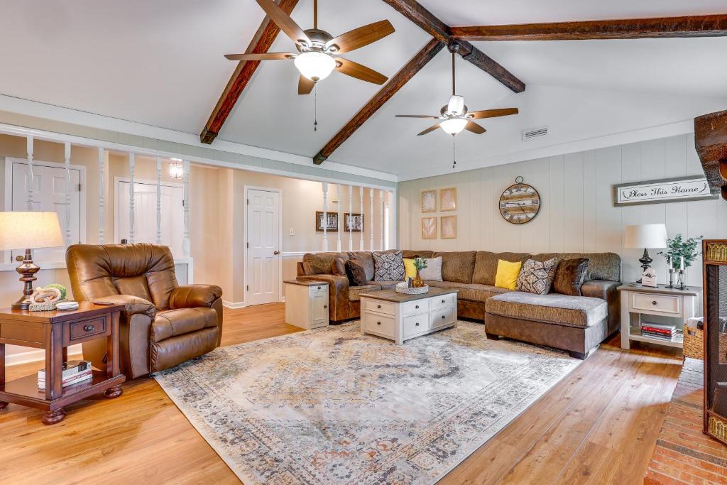 Decatur House | Decatur Vacation Rental w/Patio!