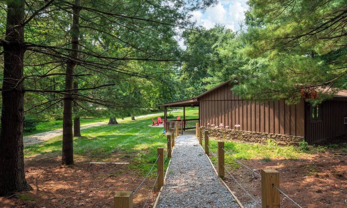 Galena House | Deer | Firepit I King bed I 10mins to Polaris