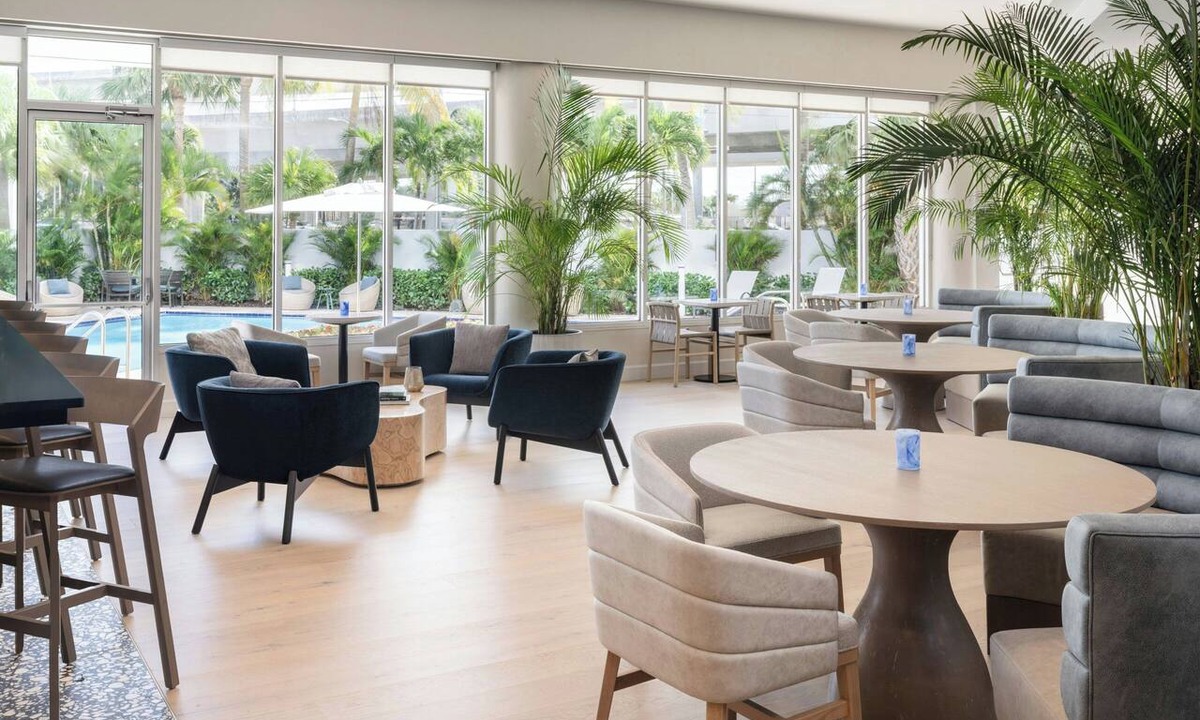 West Palm Beach Hotel | Delta Hotels by Marriott West Palm Beach