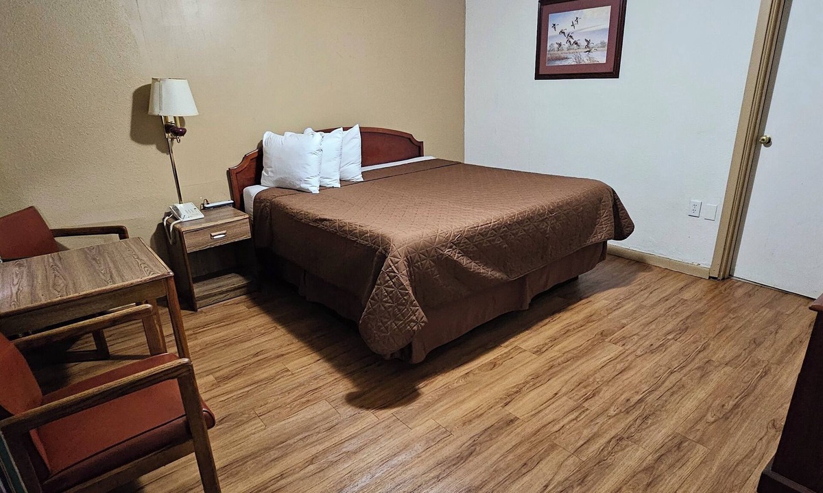 Stuttgart Hotel | Deluxe Inn