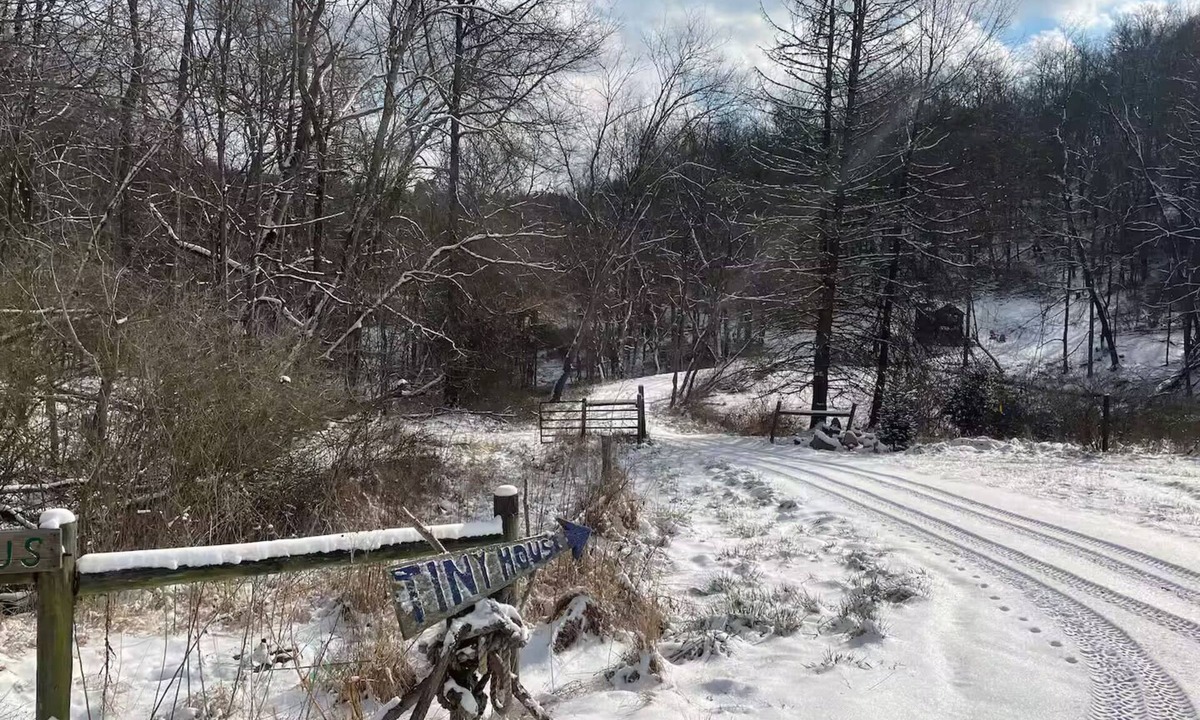 Triadelphia Cottage | Dog-friendly Tinyhouse-Pond, Kayak, Grill, Firepit