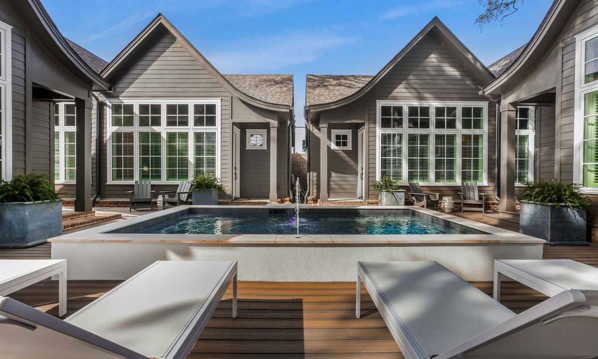 Fairhope Cottage | Downtown Cottage Hideaway Suite E