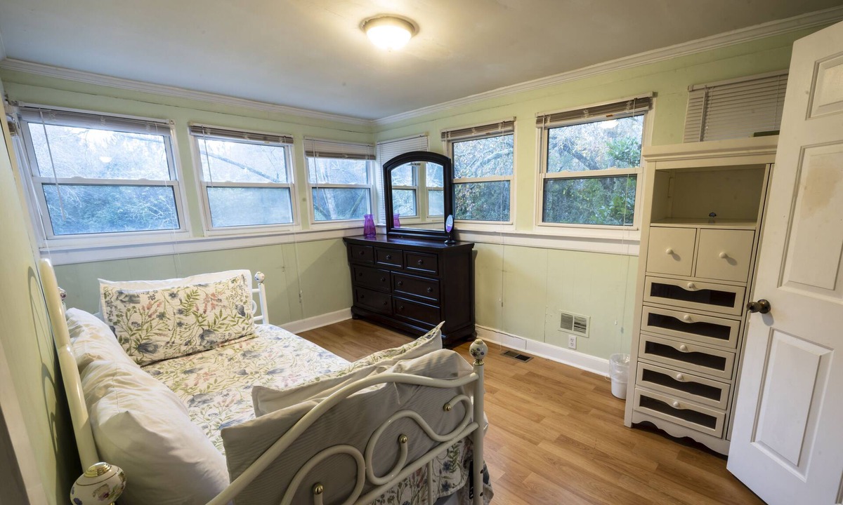 Senoia House | Downtown Senoia Getaway