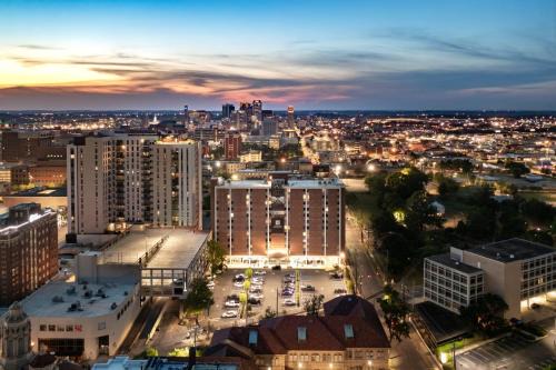 Five Points South Apartment | Downtown Stunning Views