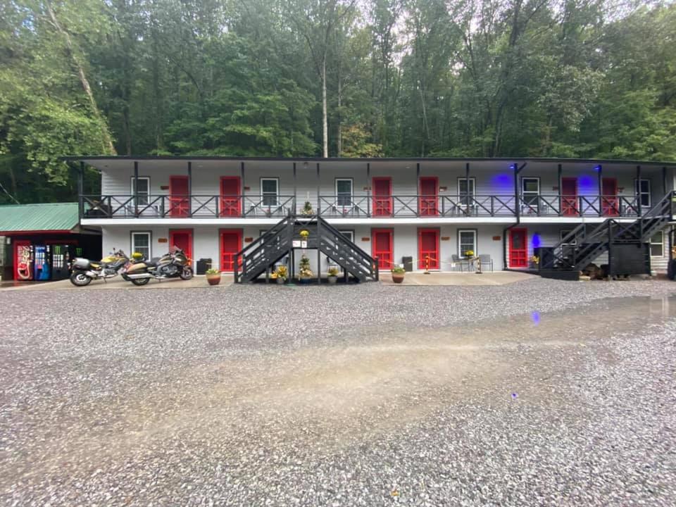 Maryville Hotel | Dragon City