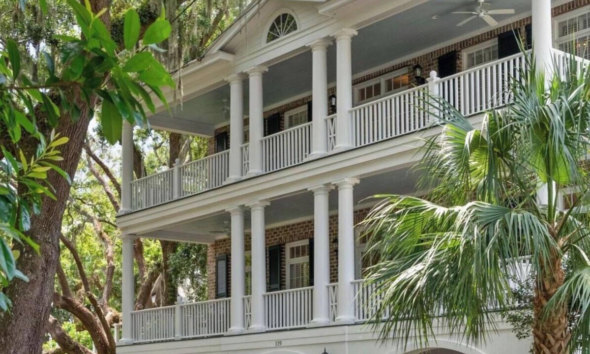 King City House | Elegant Island Beach House with Ocean Views, Wide Porches & Steps to the Beach