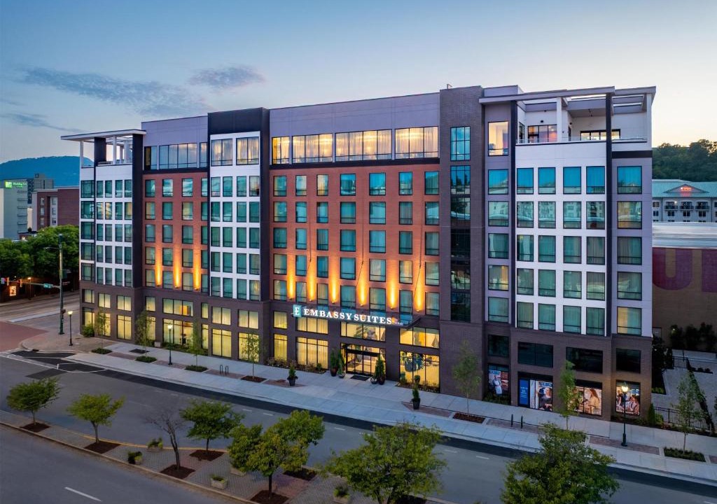 Downtown Chattanooga Hotel | Embassy Suites By Hilton Chattanooga Downtown