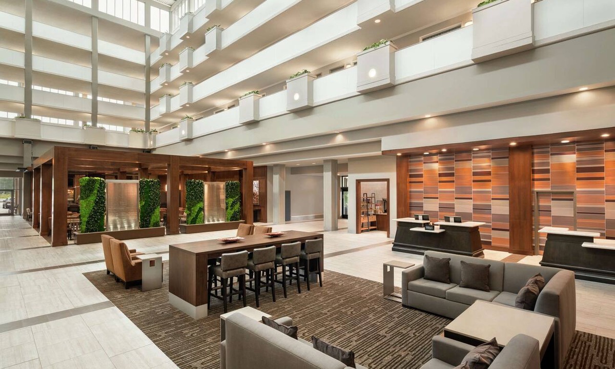 Brunswick Hotel | Embassy Suites by Hilton Brunswick