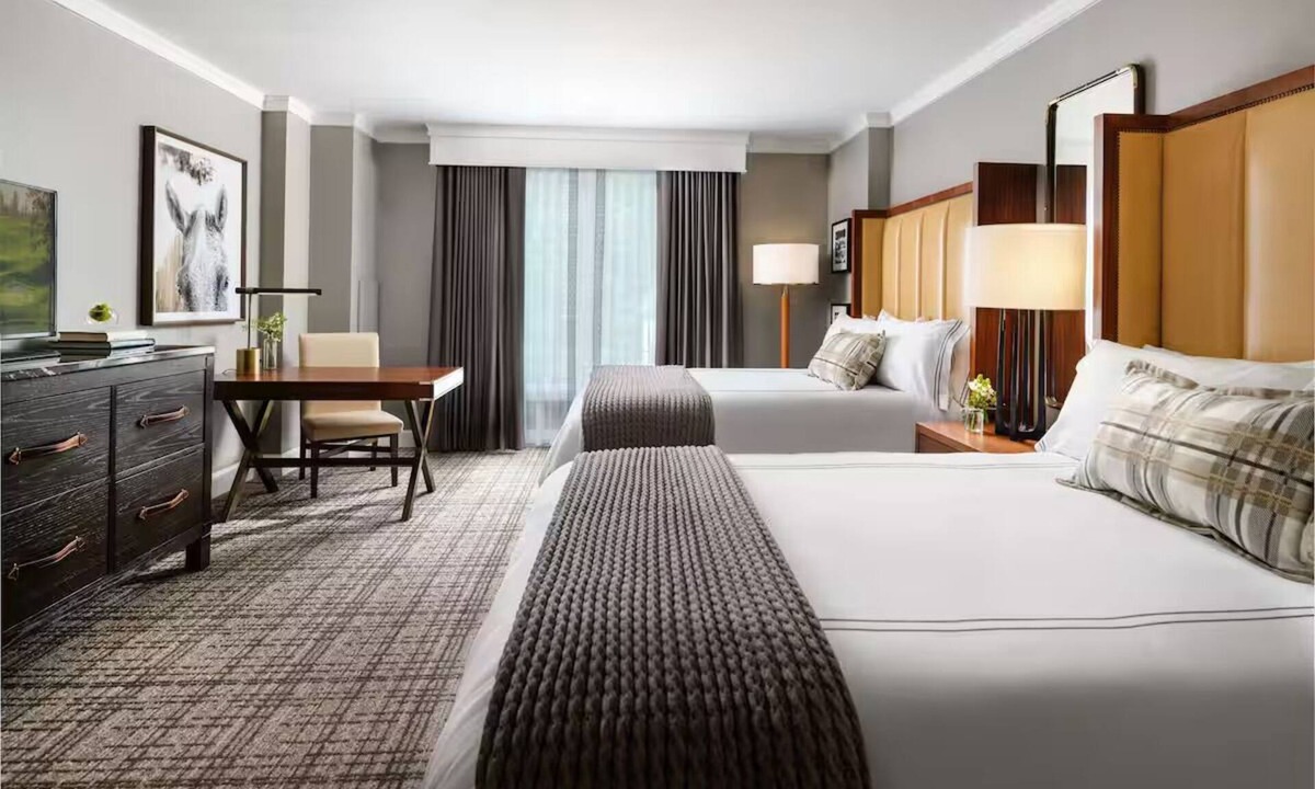 Braselton Hotel | Enjoy Picturesque Views l 4 Comfortable Rooms Close to Vineyards and More