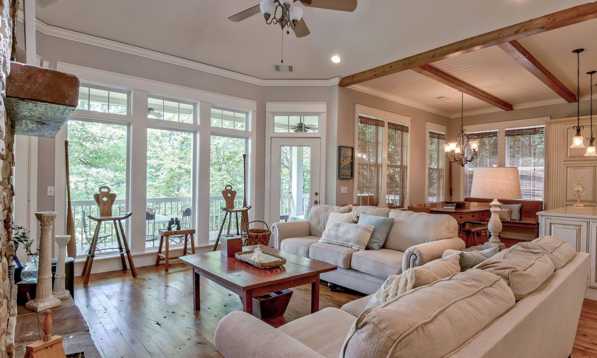 Wedowee Cottage | Enjoy spacious 4 bedroom home with stunning lake views and year round deep water