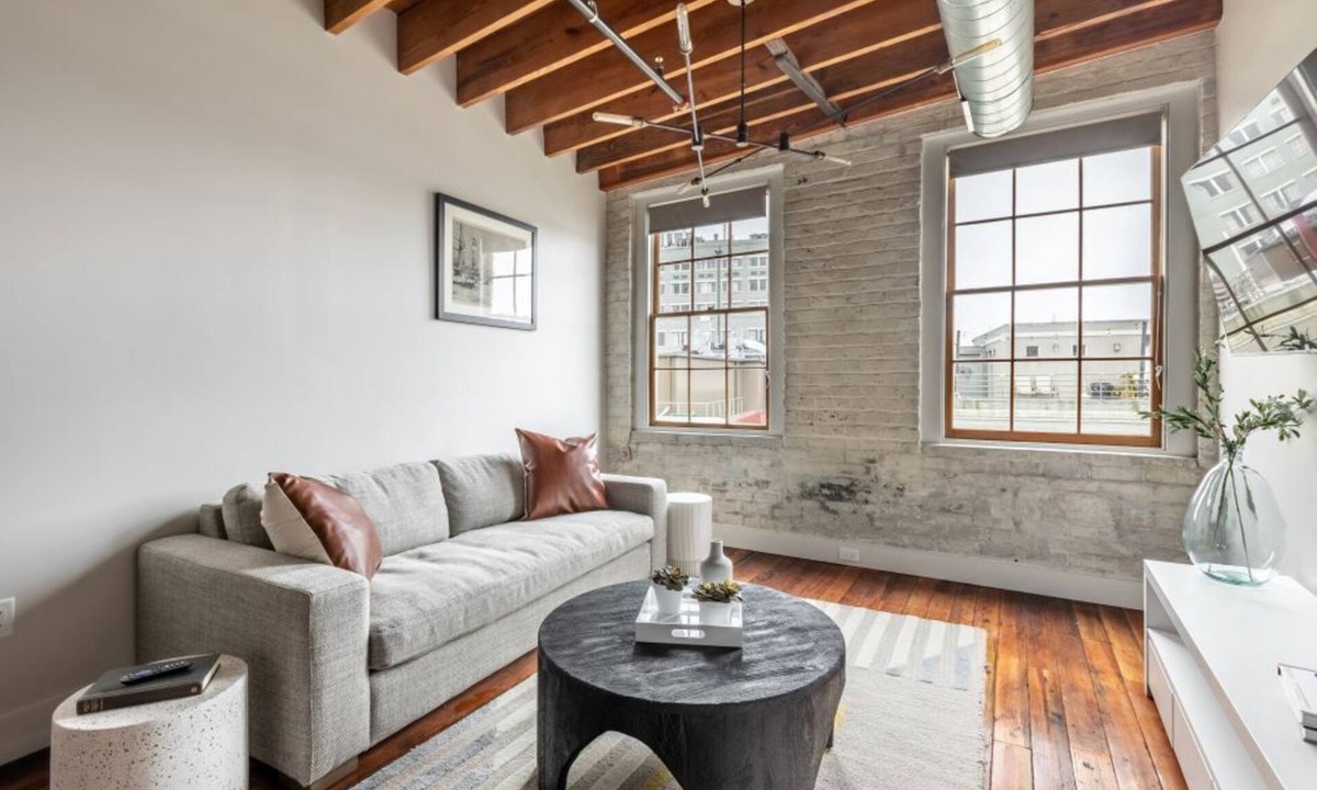 Central Business District Hotel | Experience the Jazz Vibe in a Modern 2BR Condo in New Orleans