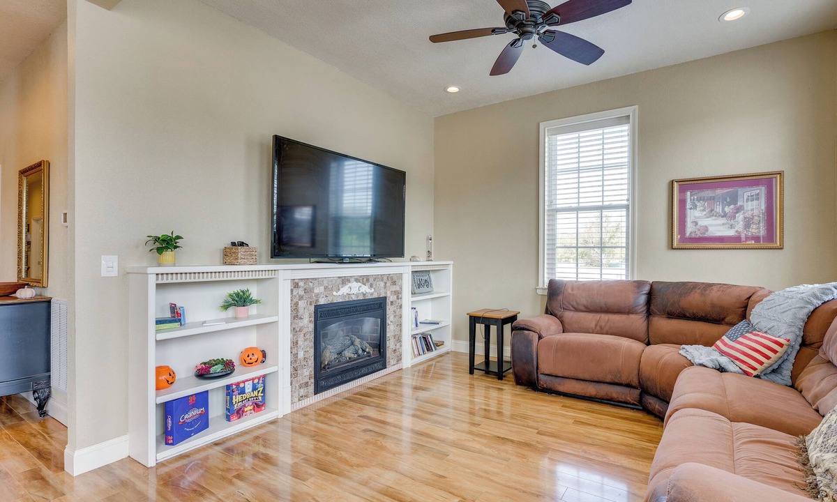 Murphy Condo | Explore Historic Dtwn! Walkable Loft in Murphy