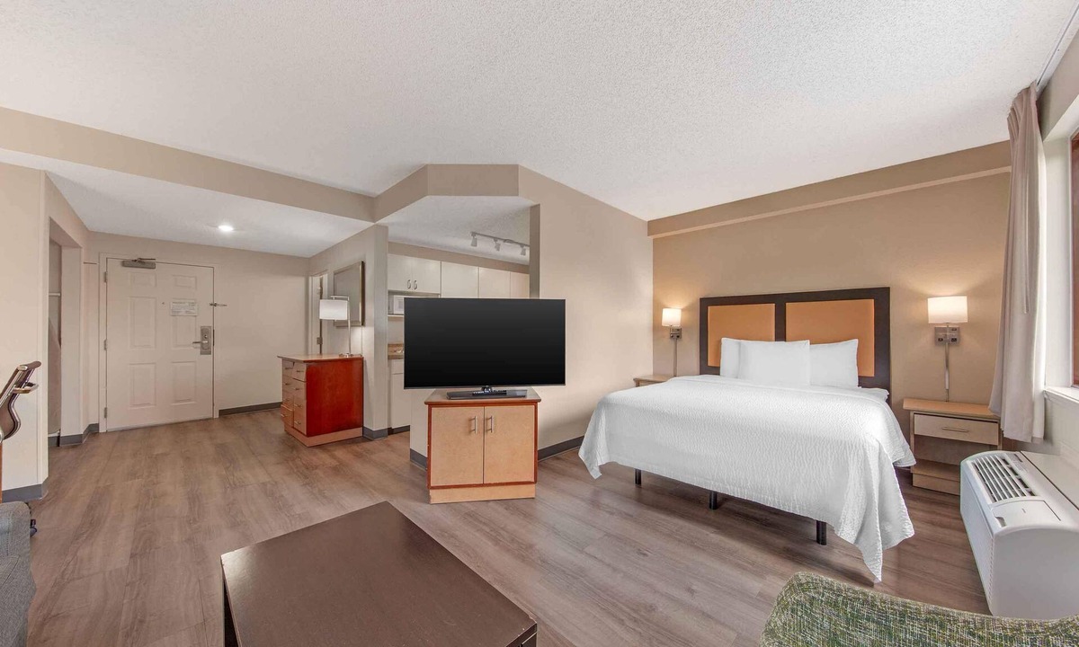 Survey Creek Hotel | Extended Stay America Suites Ft Lauderdale Cyp Crk NW 6th Wy