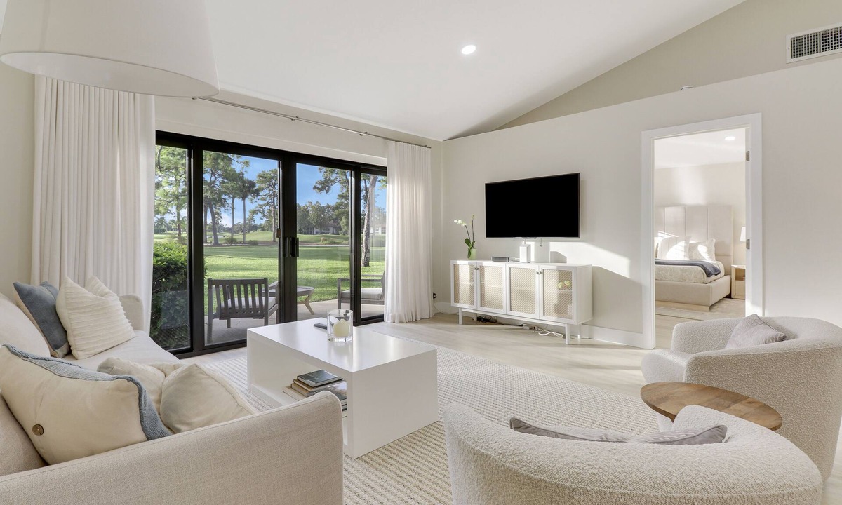 Palm Beach Gardens Villa | Fairway Getaway