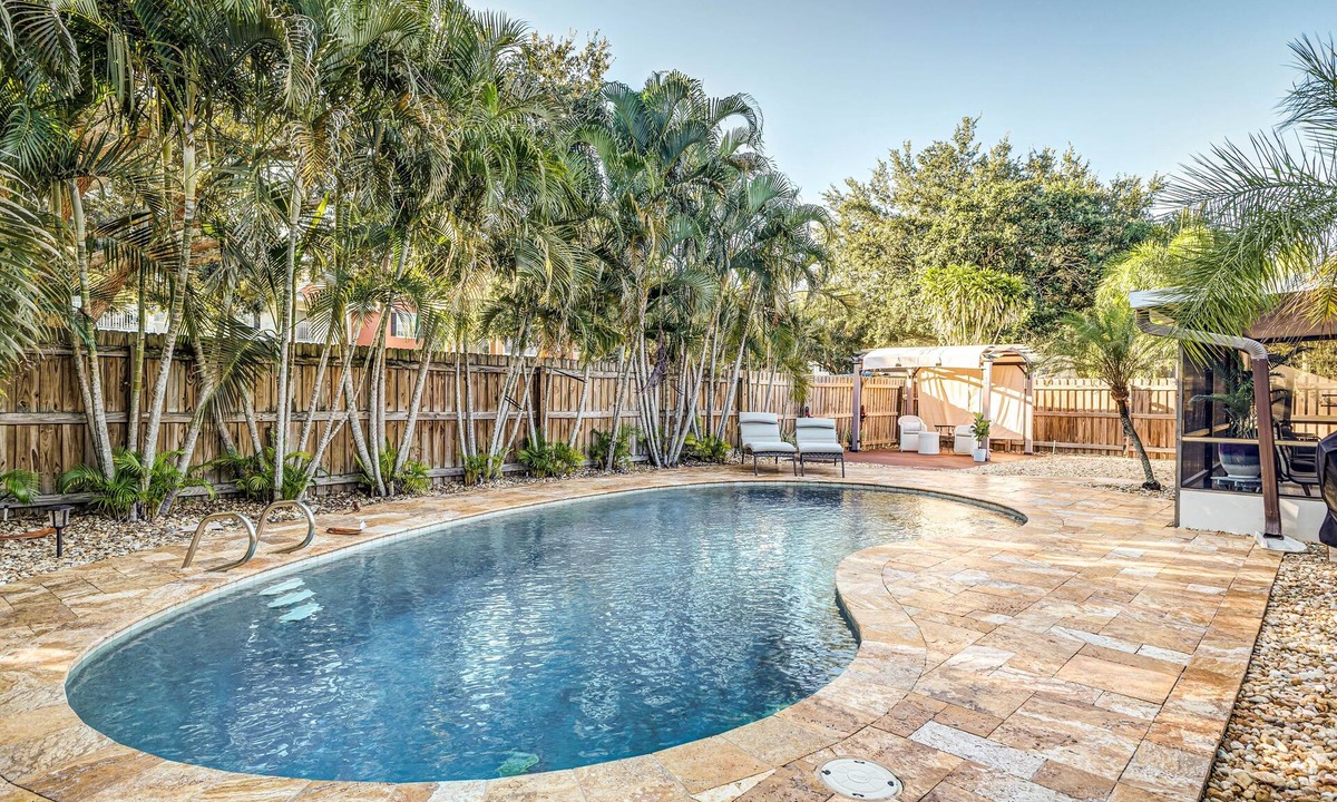 Cypress Gardens House | Family Winter Haven Retreat w/Pool & Game Room