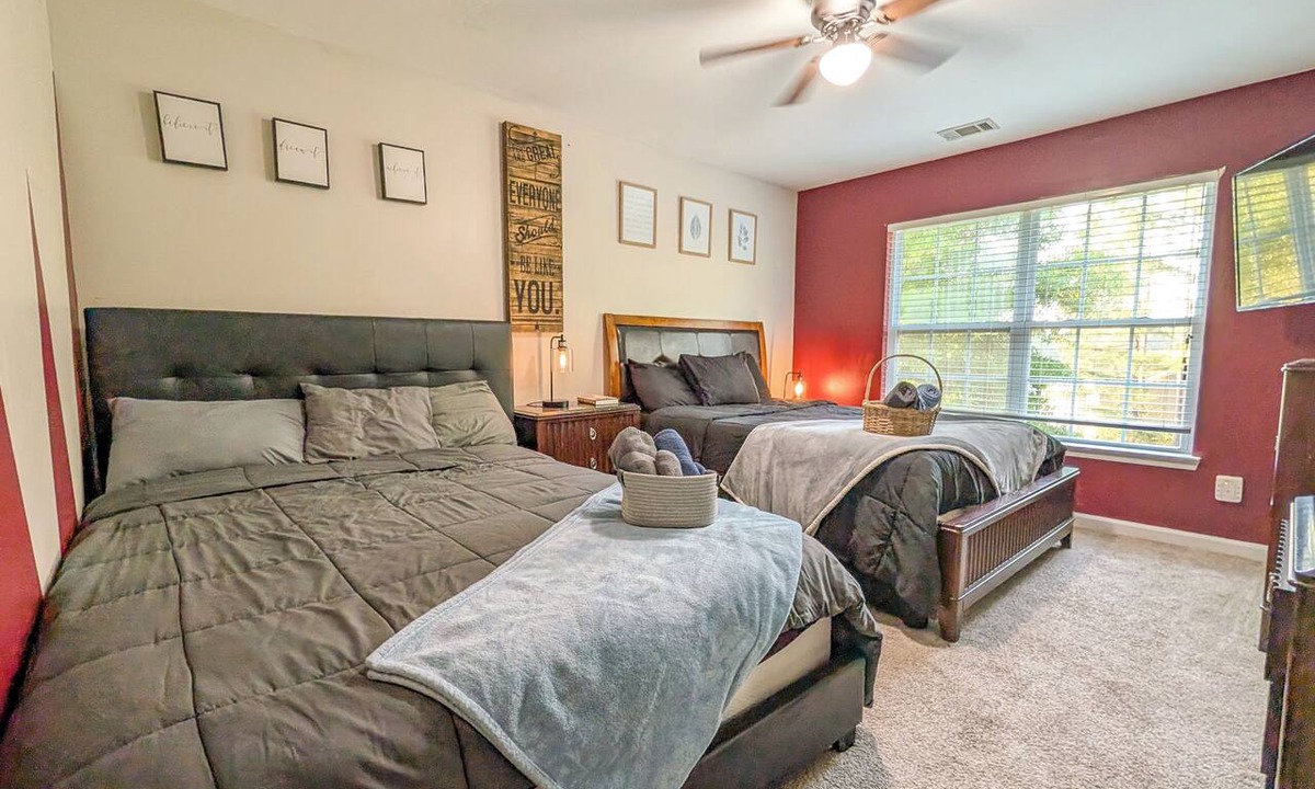Church Street House | FIFA 4BR ATL-Home Gym, Free Parking, Sleeps 10