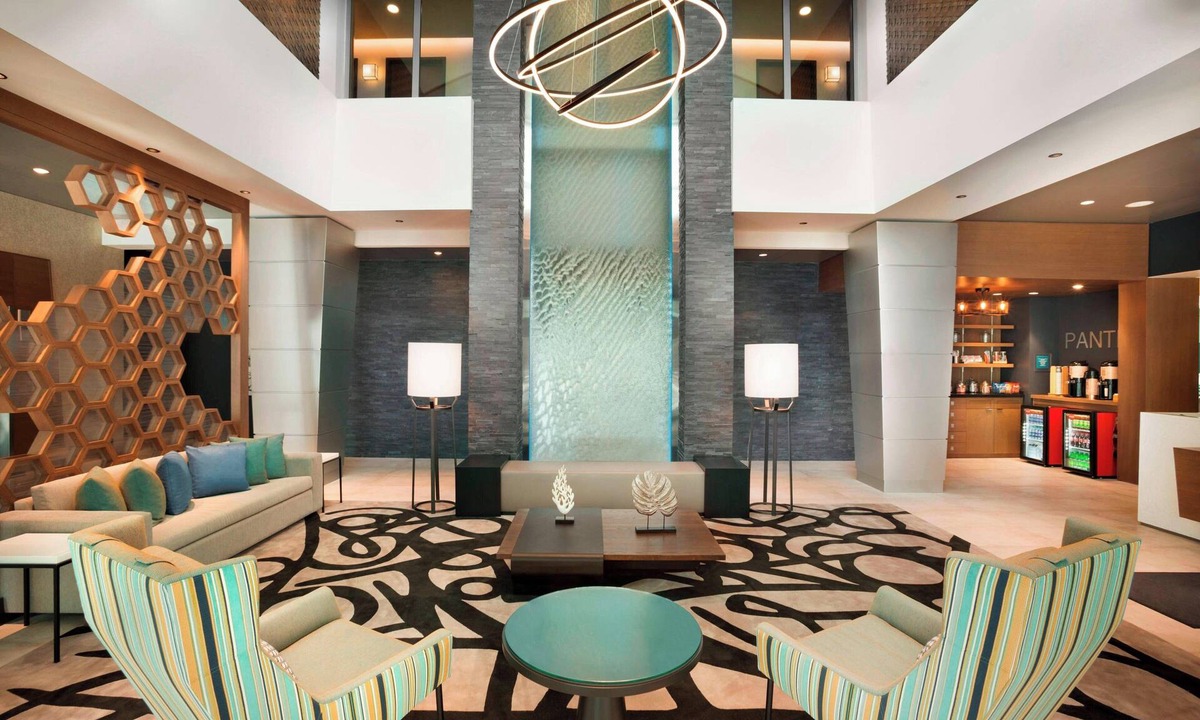 Ludlam Hotel | Four Points by Sheraton Miami Airport