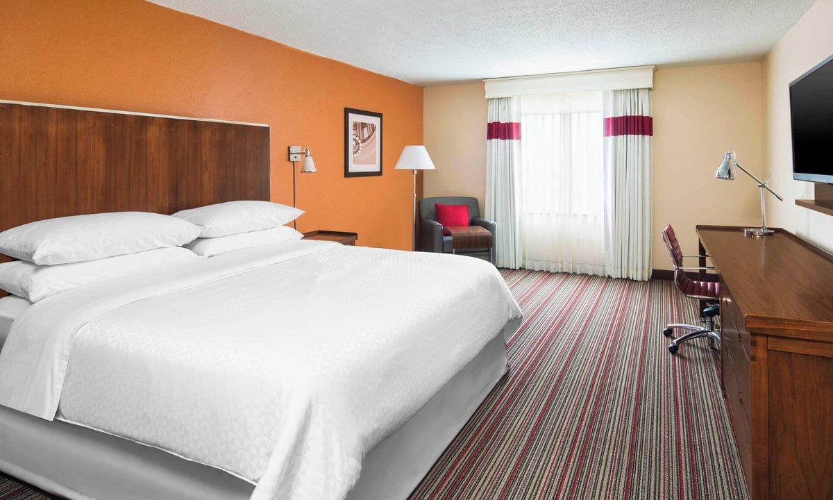 Bentonville Hotel | Four Points by Sheraton Bentonville
