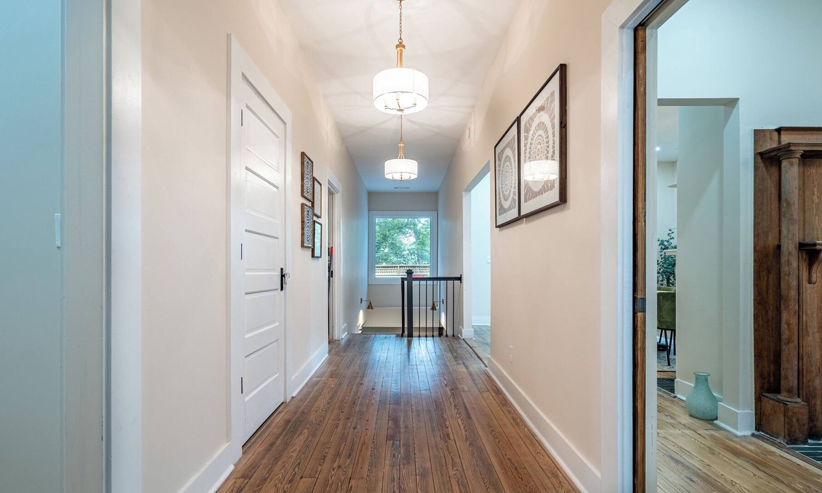 East Side House | Grant Park Victorian with Industrial Flair - Close to Everything!