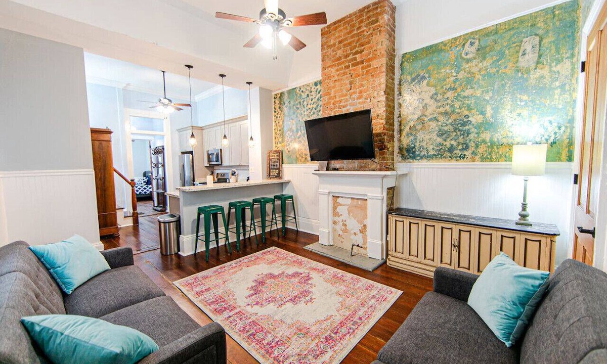 Treme Apartment | Great for groups, close to the french quarter, loads of historic charm!